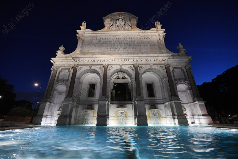 fontana dell'acqua paola 2.jpeg